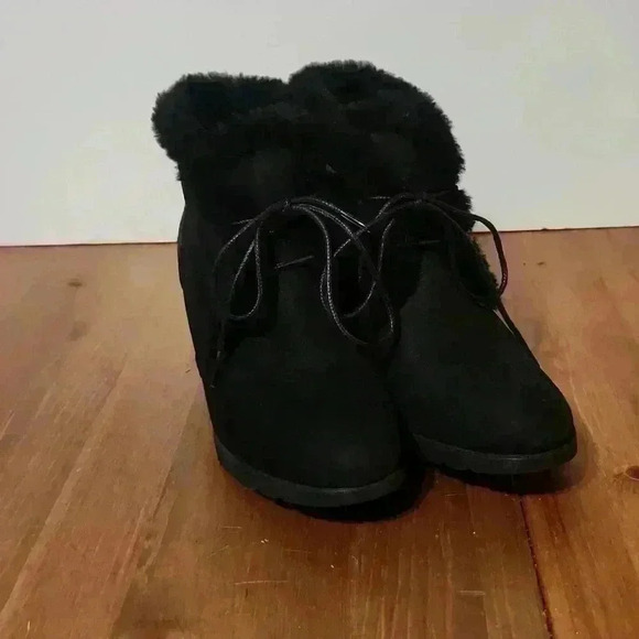 UGG Shoes - Ugg wedge size 9 black